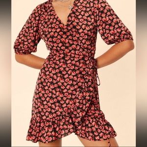 Nasty Gal 🌹 Floral Wrap Dress